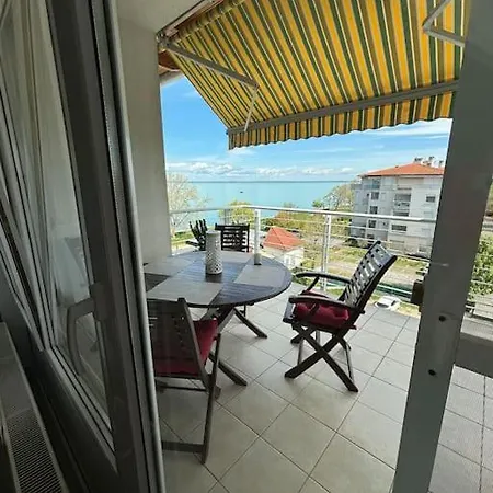 Apartament Aranypart
